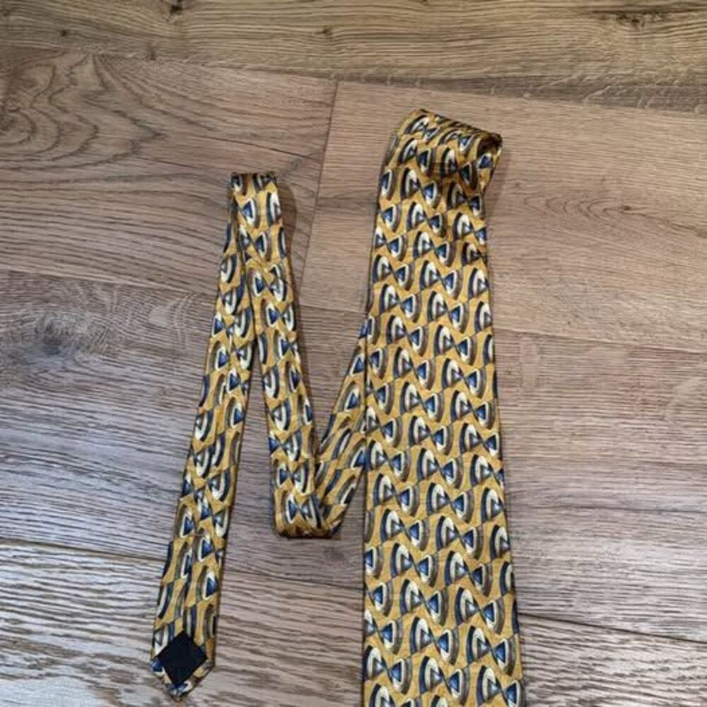 Ferrell Reed for McLevy & Easterly Ltd Geometric Silk Tie